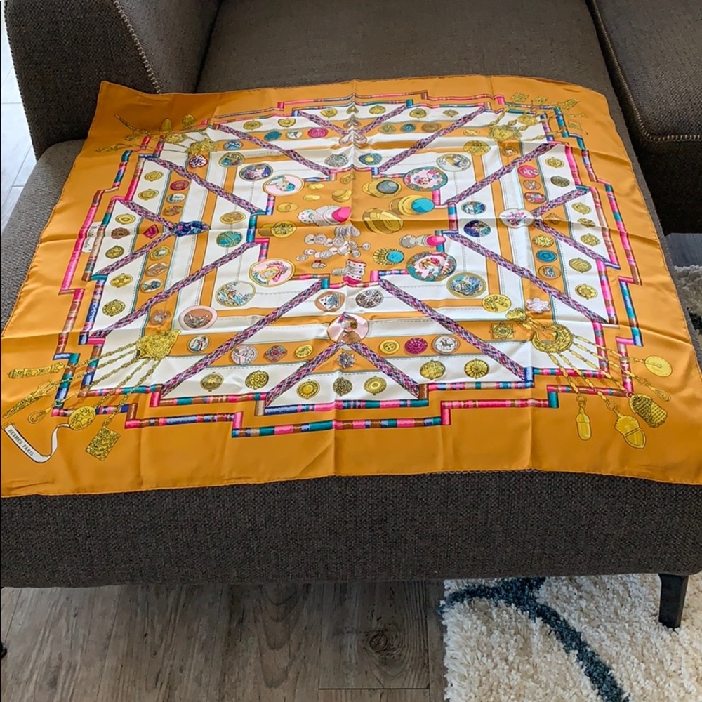 Authentic Hermès 2003 Petit Main Latham Scarf - Picture 6 of 6